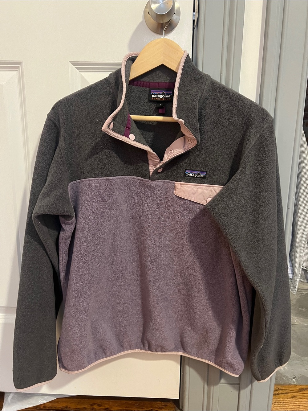 Patagonia Synchilla Fleece Pullover - Lavender & Charcoal with Pink Trim
